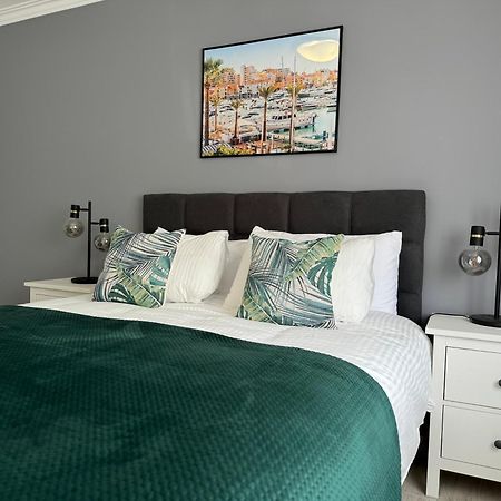 Princess Retreat Beautiful Modern Aprt 2 Min Walk From Quarteira Beach Exterior photo