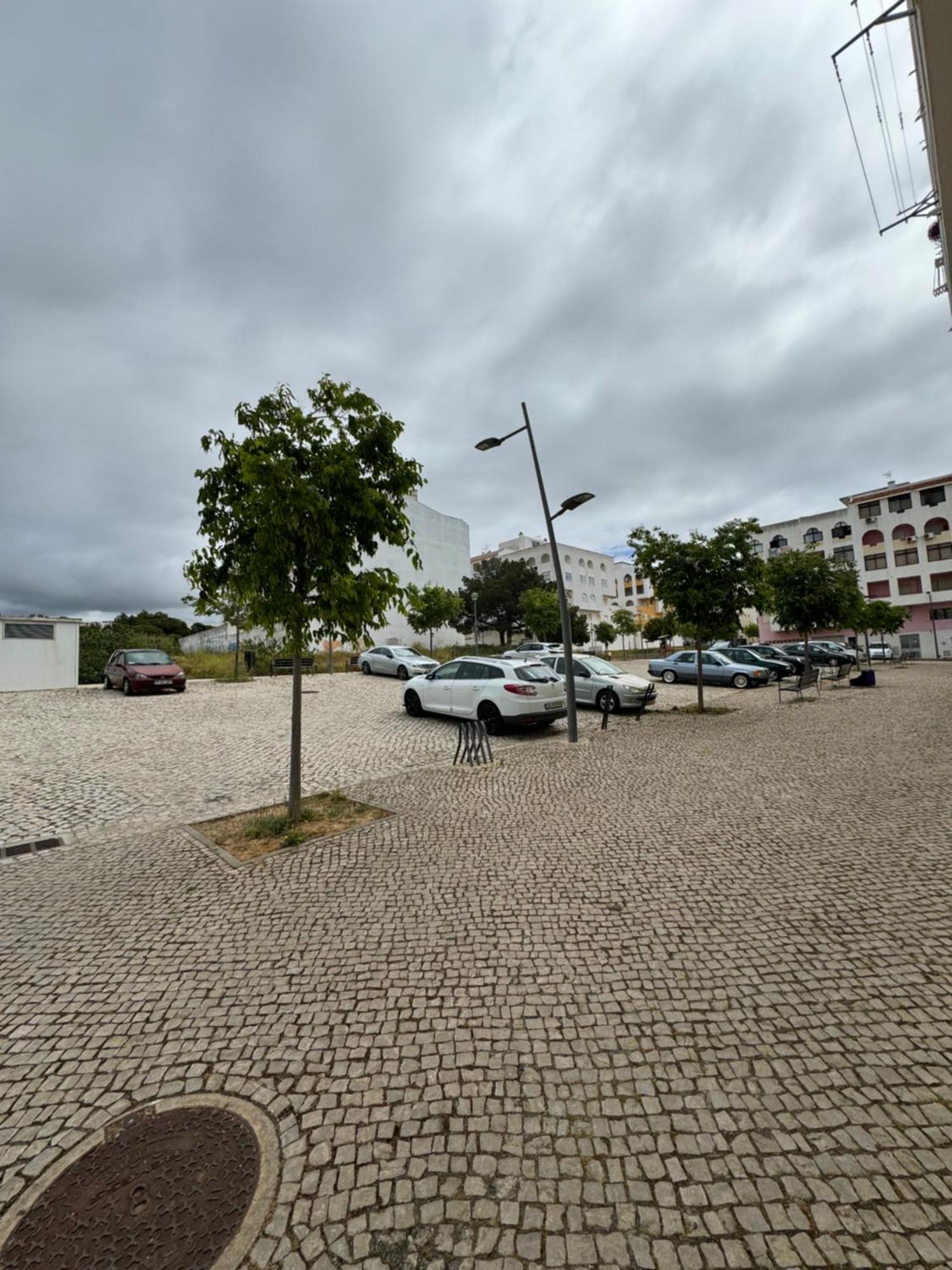 Princess Retreat Beautiful Modern Aprt 2 Min Walk From Quarteira Beach Exterior photo